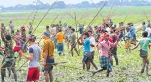 নিরীহ মানুষ প্রাণ ও সম্পদ হারাচ্ছে নরসিংদীর রায়পুরায় আধিপত্যকে টিকিয়ে রাখতে বহু বছর ধরে চলছে মরণ খেলা টেঁটা ও বন্দুকযুদ্ধ